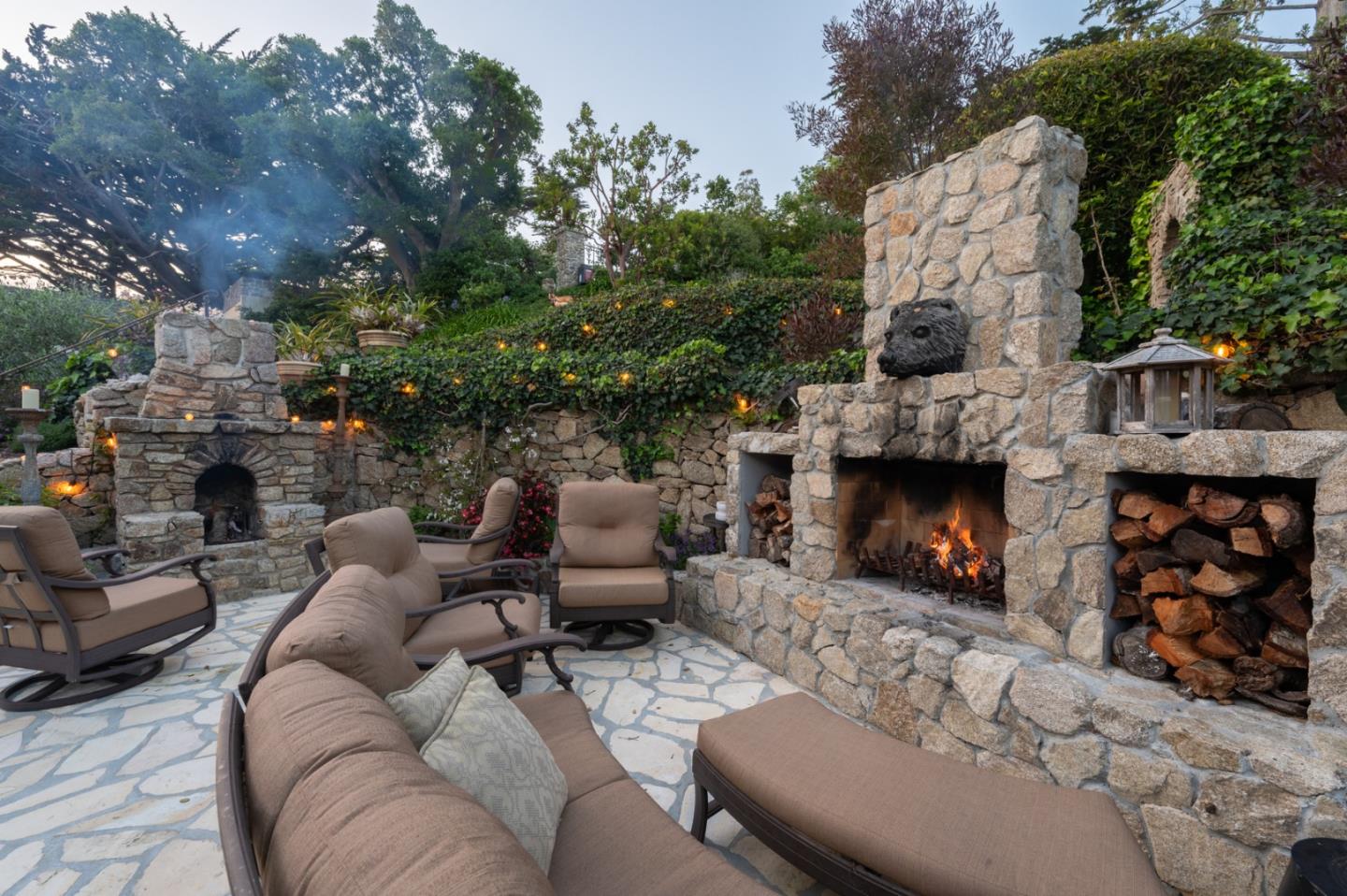 Detail Gallery Image 26 of 31 For 151 Highland Dr, Carmel,  CA 93923 - 5 Beds | 5/1 Baths