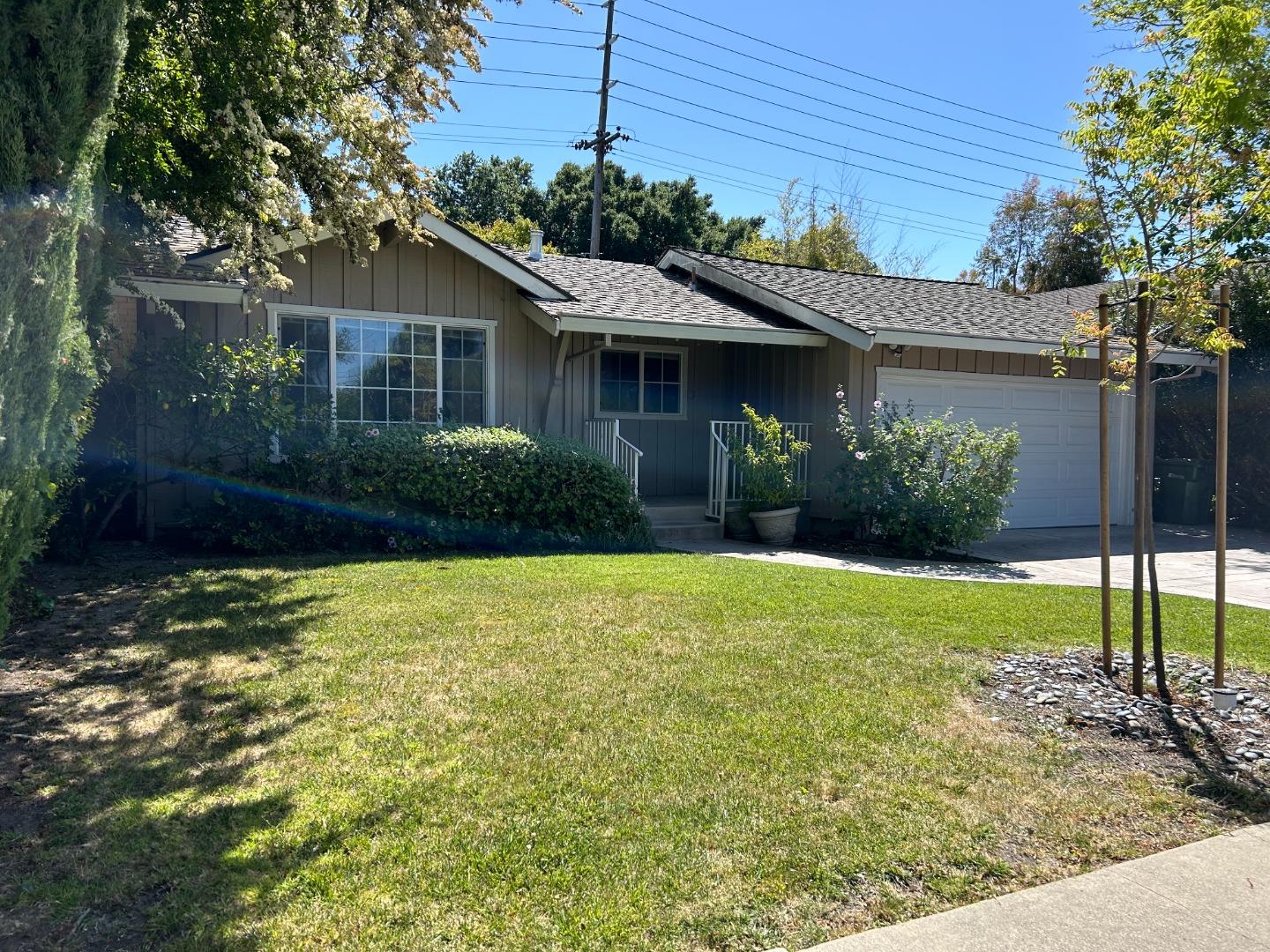 Detail Gallery Image 1 of 21 For 1715 Shamrock Ave, Santa Clara,  CA 95051 - 3 Beds | 2 Baths