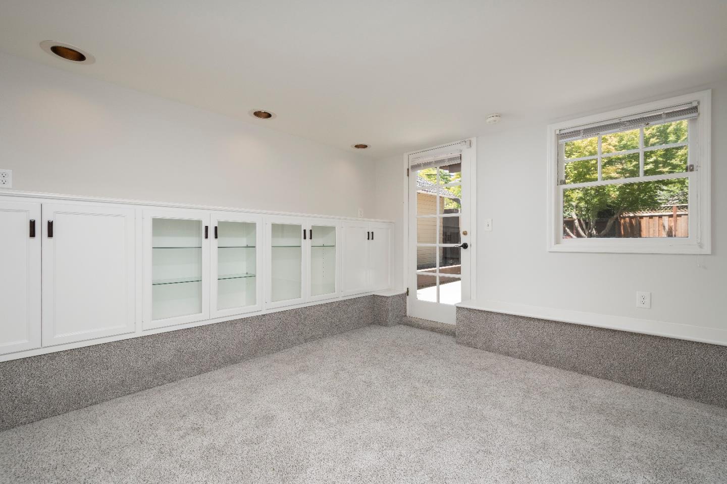 Detail Gallery Image 17 of 22 For 1104 Mills Ave, Burlingame,  CA 94010 - 3 Beds | 2 Baths