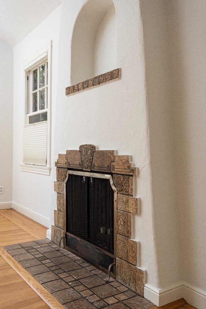Detail Gallery Image 7 of 22 For 1104 Mills Ave, Burlingame,  CA 94010 - 3 Beds | 2 Baths