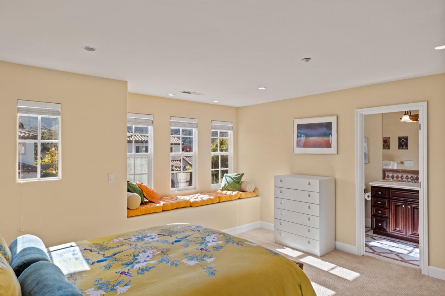 Detail Gallery Image 27 of 35 For 102 Mirasol Ct, Monterey,  CA 93940 - 3 Beds | 3/1 Baths