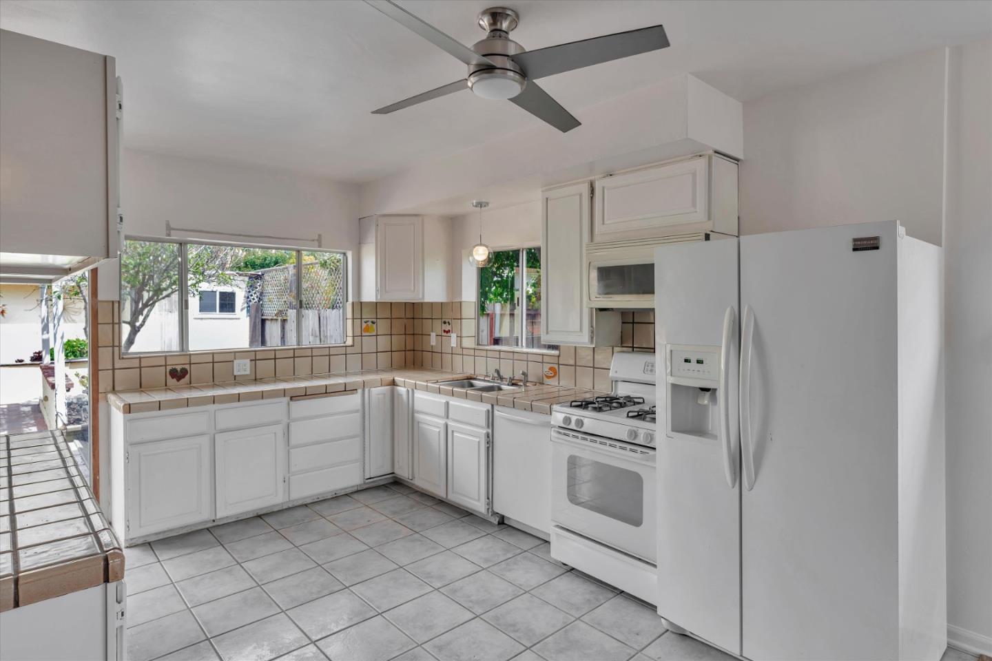 2086 Waring St, Seaside, CA 93955 photo 13