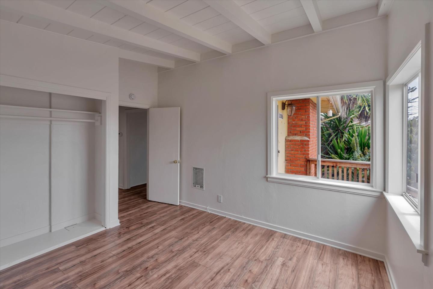Detail Gallery Image 17 of 43 For 2086 Waring St, Seaside,  CA 93955 - 4 Beds | 2/1 Baths
