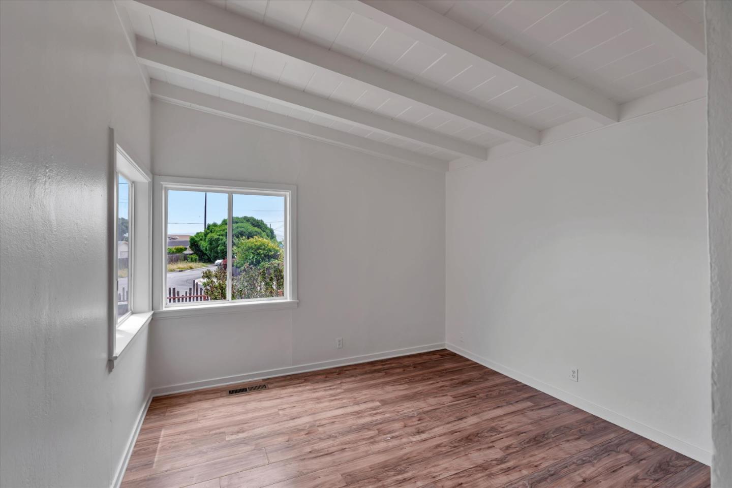 Detail Gallery Image 25 of 43 For 2086 Waring St, Seaside,  CA 93955 - 4 Beds | 2/1 Baths