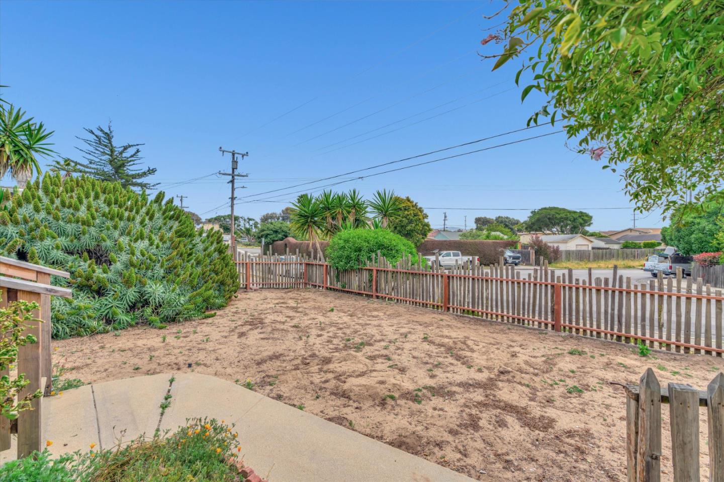 2086 Waring St, Seaside, CA 93955 photo 7