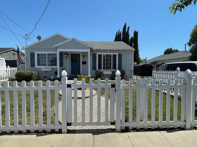 Detail Gallery Image 1 of 17 For 68 Pala Ave, San Jose,  CA 95127 - 2 Beds | 1 Baths