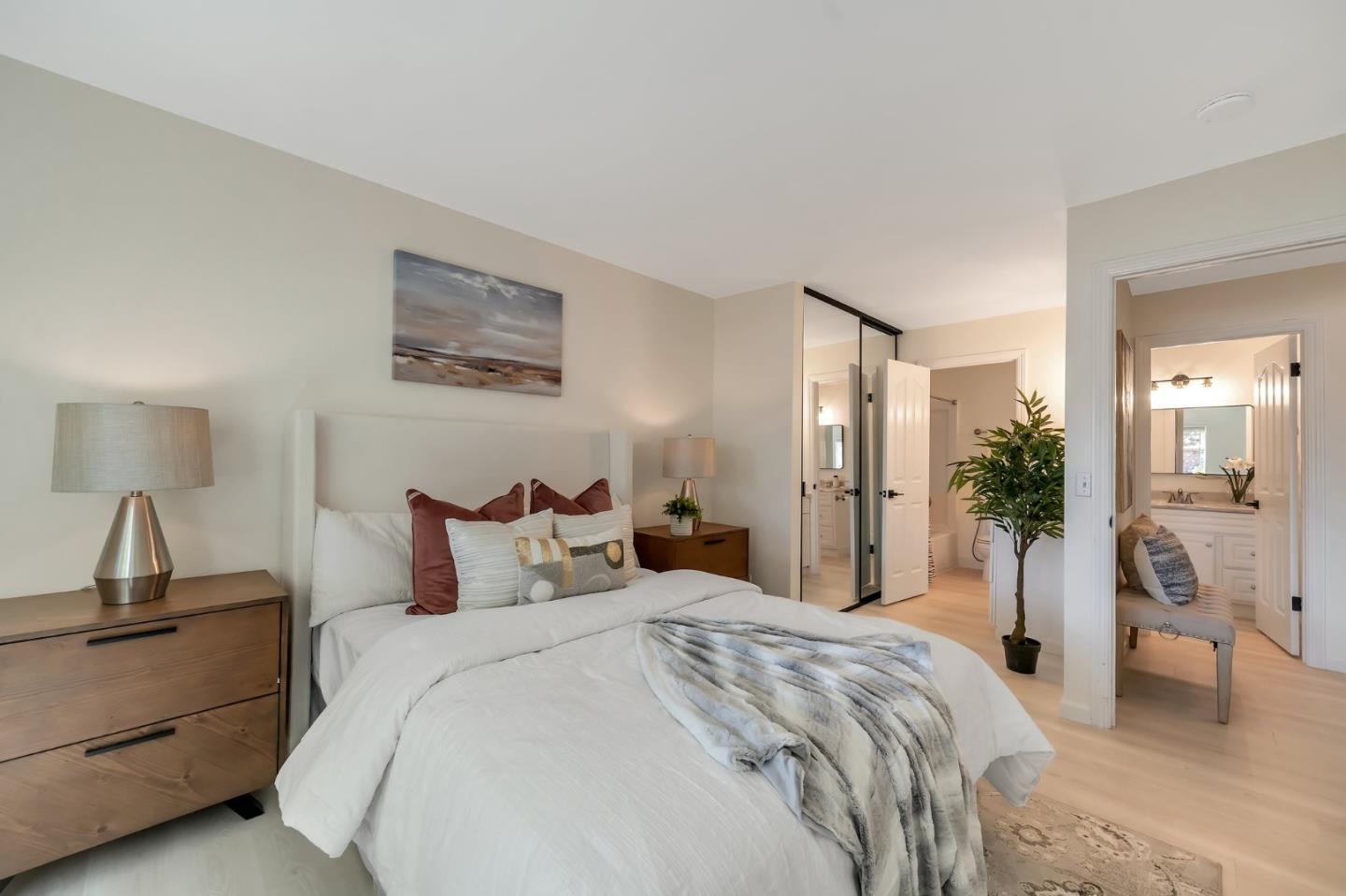 Detail Gallery Image 12 of 22 For 1103 Reed Ave #B,  Sunnyvale,  CA 94086 - 2 Beds | 1 Baths