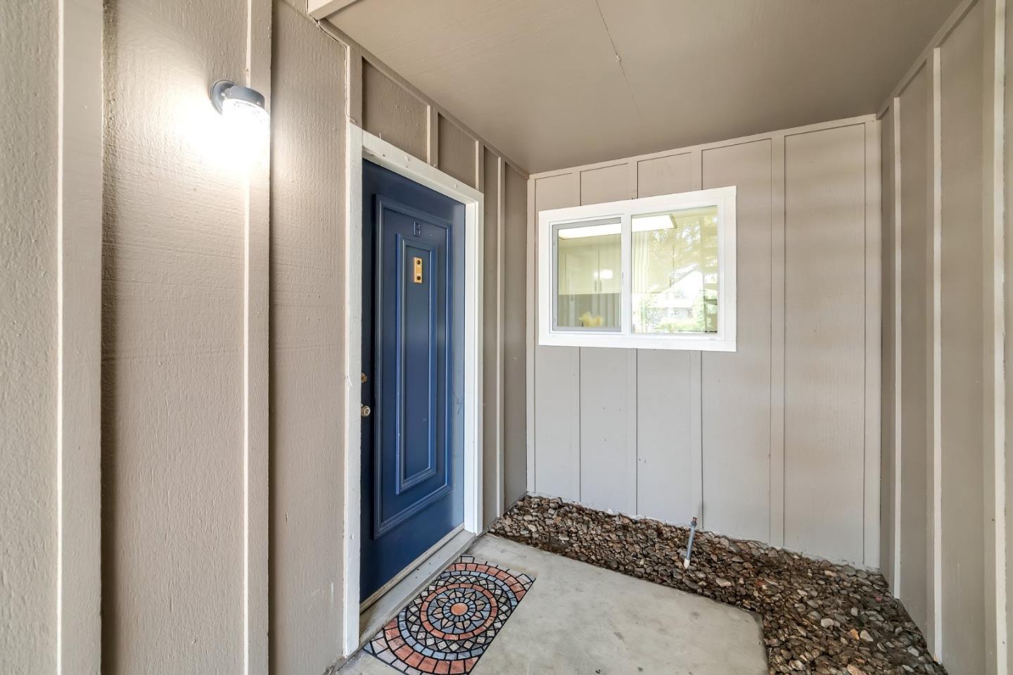 Detail Gallery Image 2 of 22 For 1103 Reed Ave #B,  Sunnyvale,  CA 94086 - 2 Beds | 1 Baths