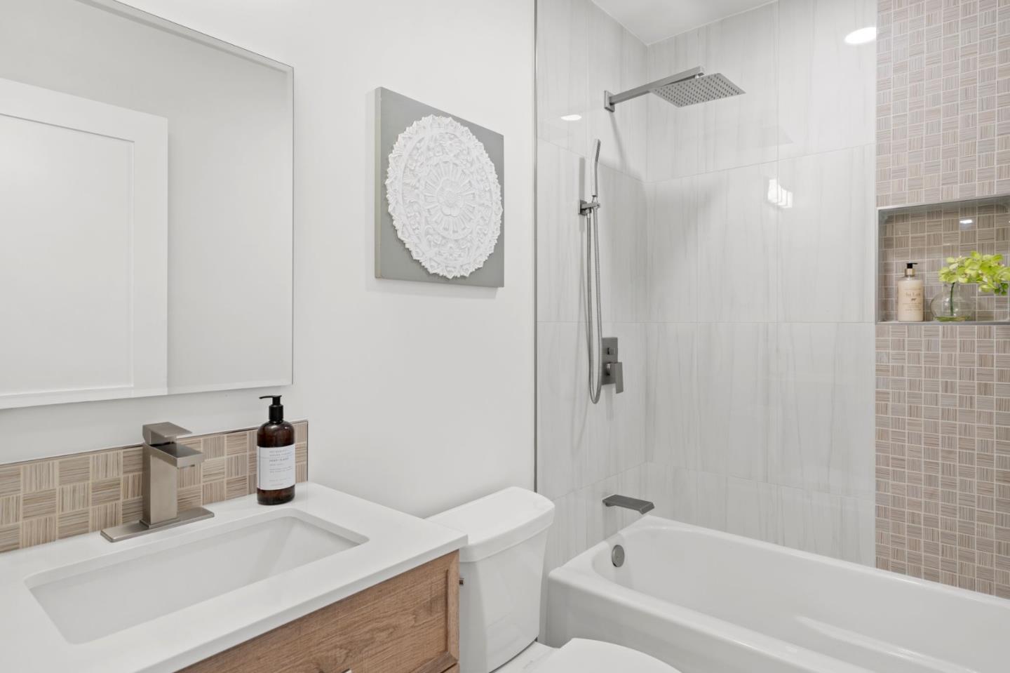 Detail Gallery Image 22 of 29 For 132 Aster Way, East Palo Alto,  CA 94303 - 3 Beds | 2 Baths