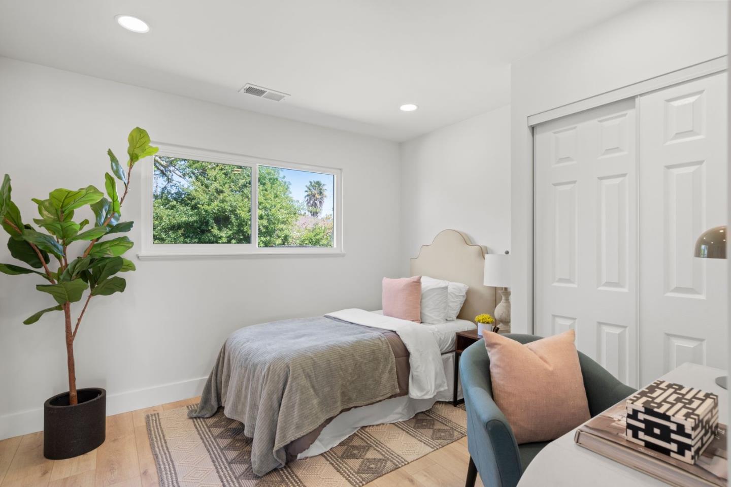 Detail Gallery Image 23 of 29 For 132 Aster Way, East Palo Alto,  CA 94303 - 3 Beds | 2 Baths