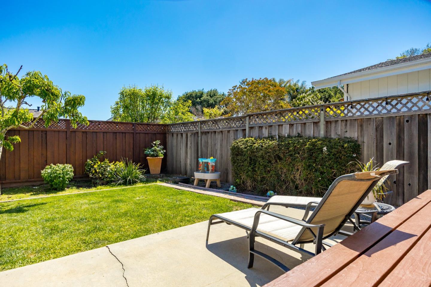 Detail Gallery Image 29 of 37 For 426 Roxas St, Santa Cruz,  CA 95062 - 2 Beds | 2 Baths