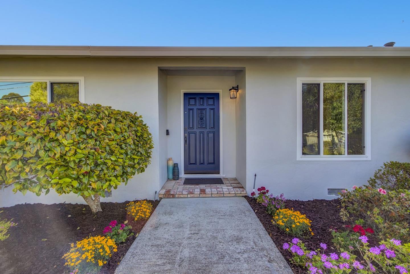 Detail Gallery Image 3 of 68 For 1398 Parrott Dr, San Mateo,  CA 94402 - 3 Beds | 2 Baths