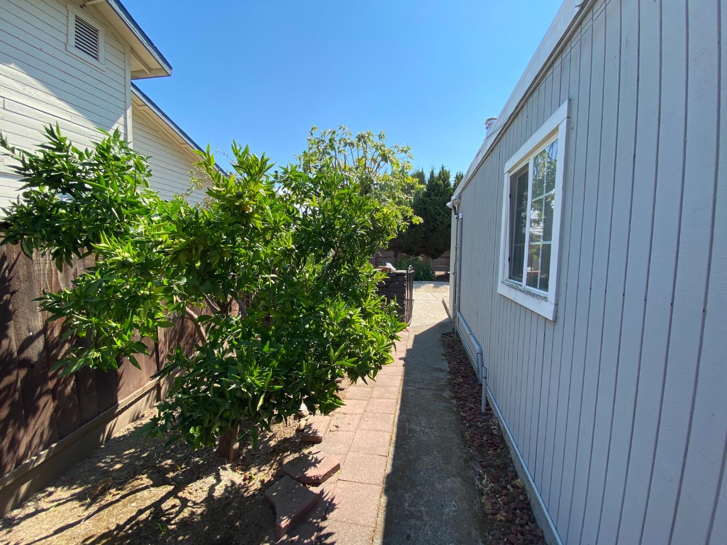 1472 Hampton Drive, Sunnyvale, California 94087, 3 Bedrooms Bedrooms, ,1 BathroomBathrooms,Residential,For Sale,1472 Hampton Drive,ML81966908