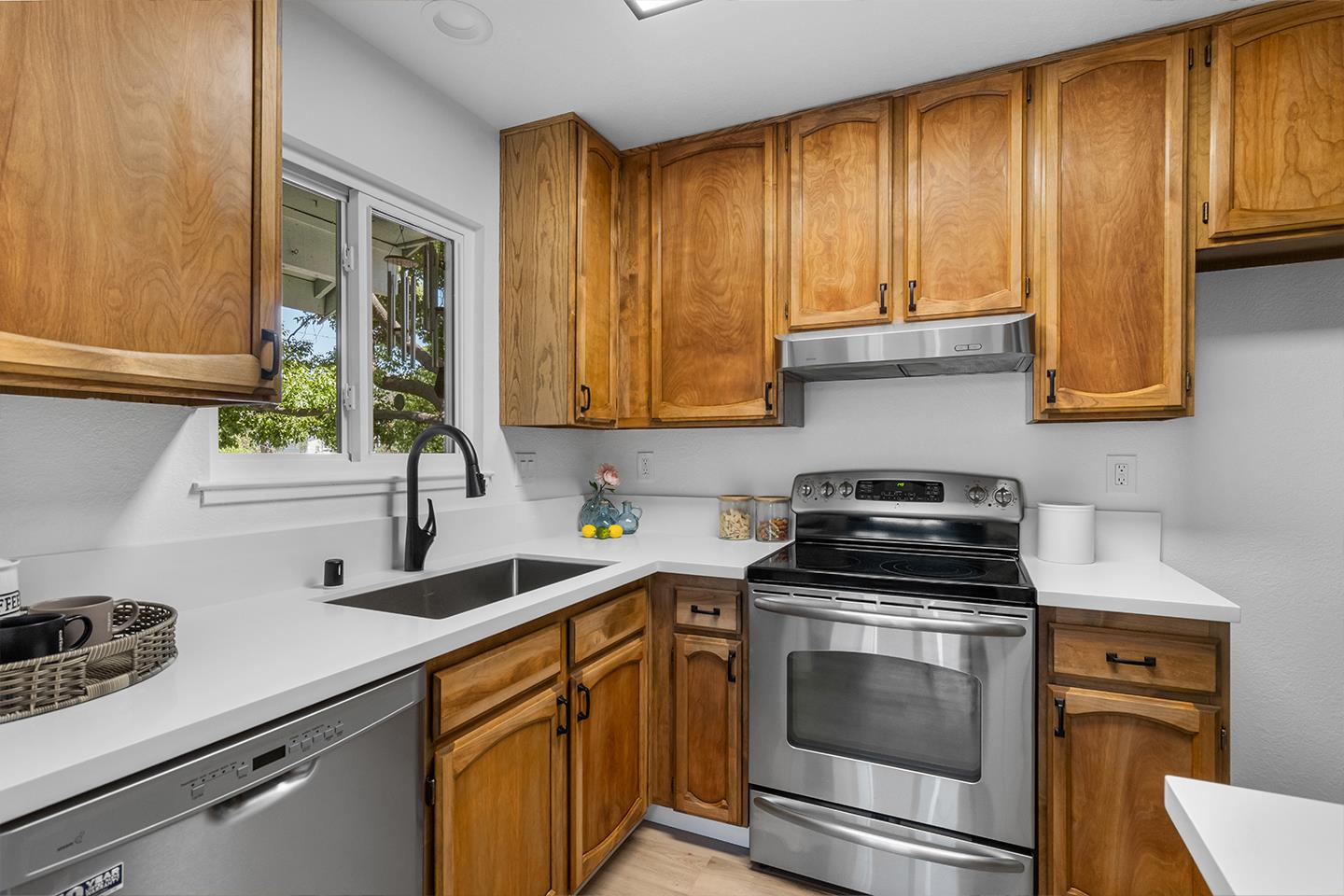 Detail Gallery Image 11 of 28 For 1329 Palm St, San Jose,  CA 95110 - 2 Beds | 2 Baths