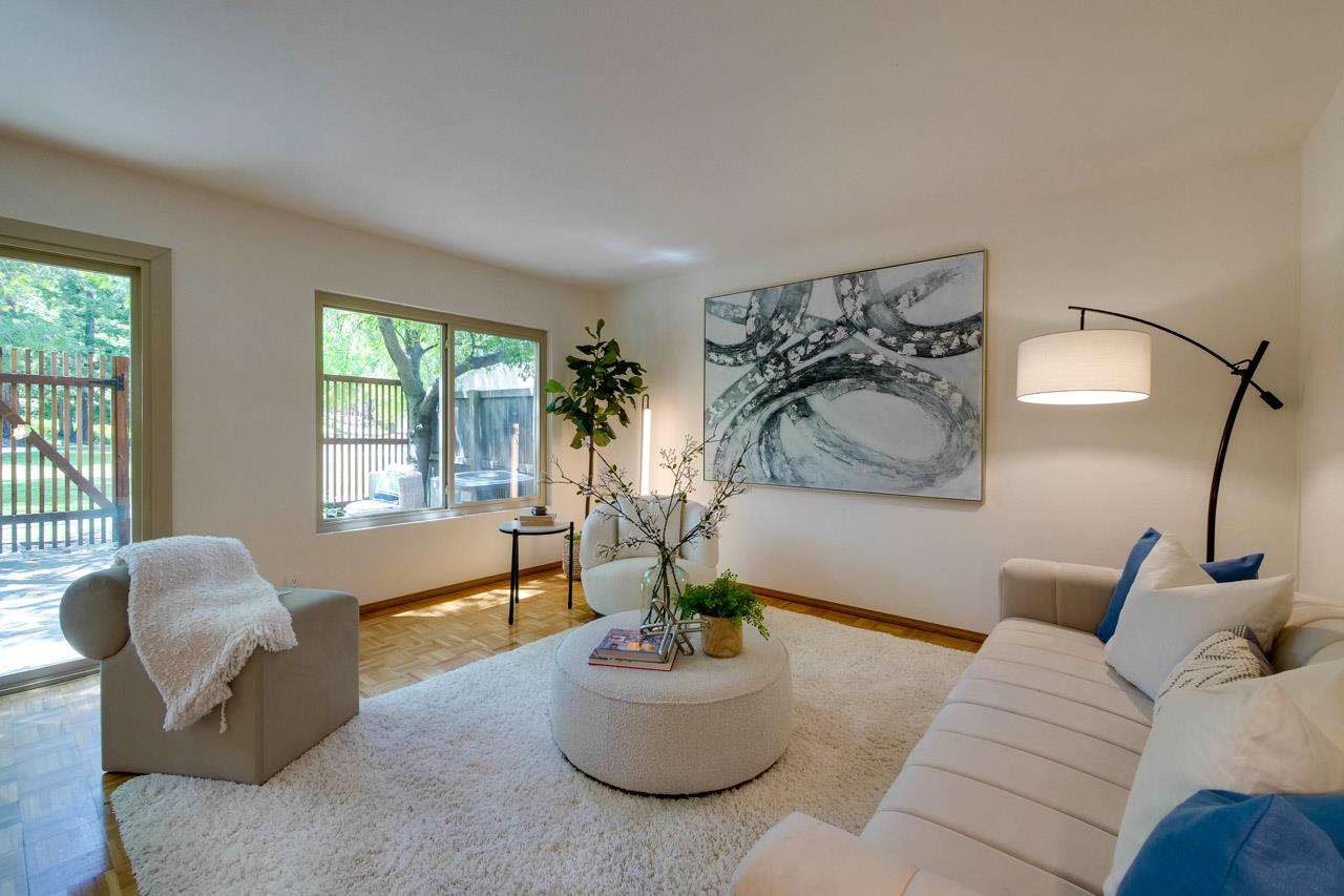 Detail Gallery Image 7 of 50 For 10131 Firwood Dr, Cupertino,  CA 95014 - 3 Beds | 2/1 Baths