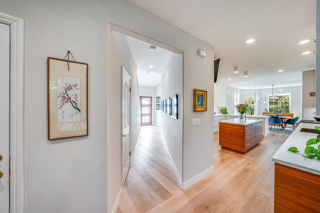 Detail Gallery Image 28 of 67 For 426 Rosedale Ct, Capitola,  CA 95010 - 3 Beds | 2/1 Baths