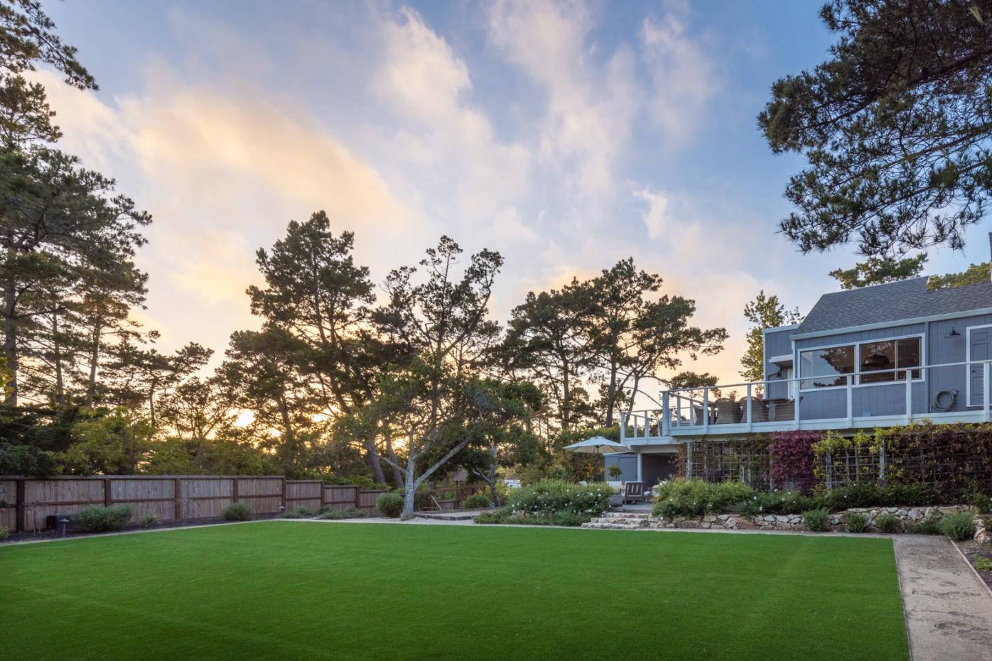 Detail Gallery Image 30 of 38 For 1633 Sonado Rd, Pebble Beach,  CA 93953 - 4 Beds | 2/1 Baths