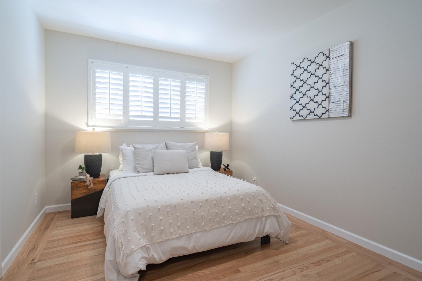Detail Gallery Image 12 of 30 For 496 Rincon Ave, Sunnyvale,  CA 94086 - 4 Beds | 2 Baths