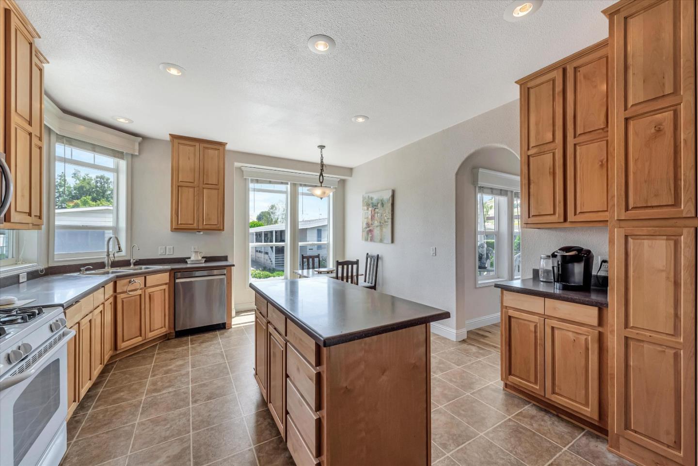 Detail Gallery Image 11 of 37 For 467 Mill Pond Dr #467,  San Jose,  CA 95125 - 3 Beds | 2 Baths