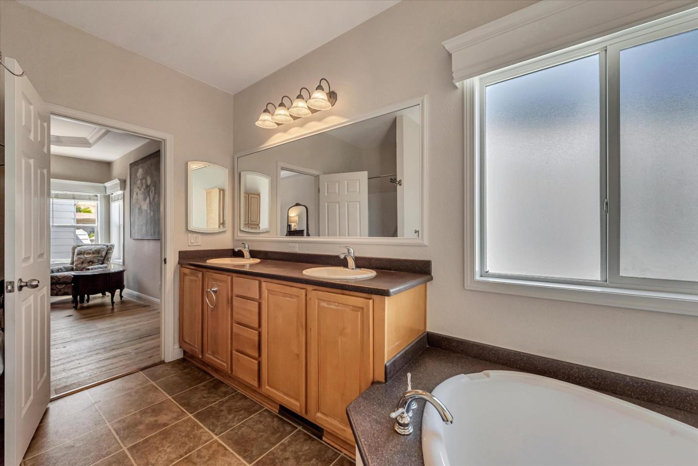Detail Gallery Image 28 of 37 For 467 Mill Pond Dr #467,  San Jose,  CA 95125 - 3 Beds | 2 Baths