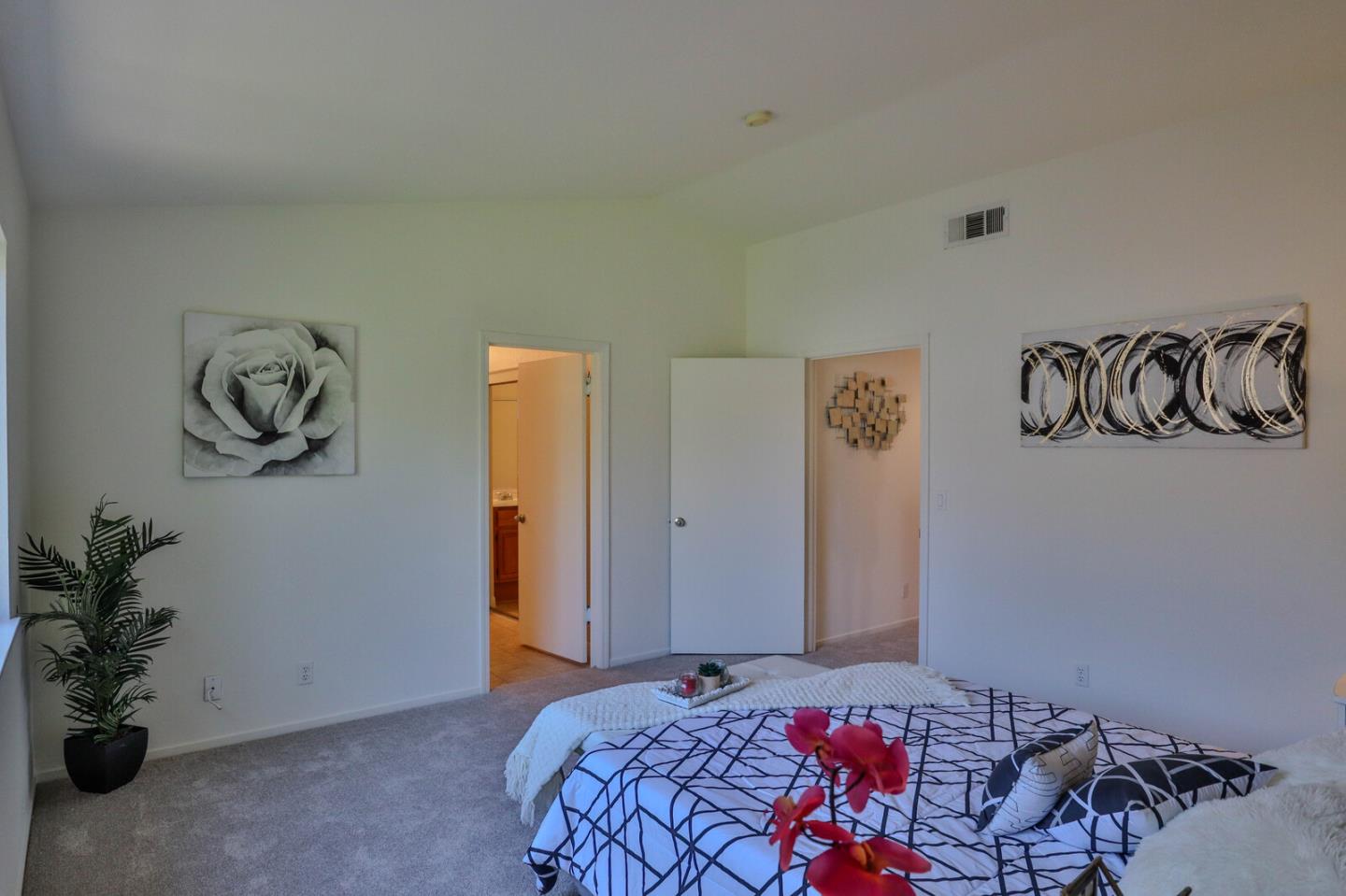 Detail Gallery Image 22 of 38 For 465 Mantelli Dr, Gilroy,  CA 95020 - 3 Beds | 2/1 Baths