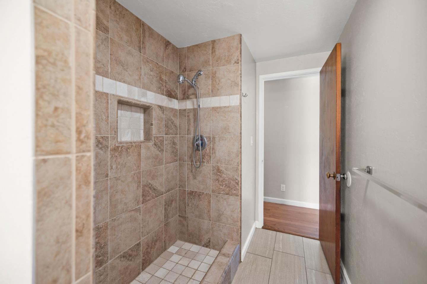 721 Walnut Ln, Hollister, CA 95023 photo 22