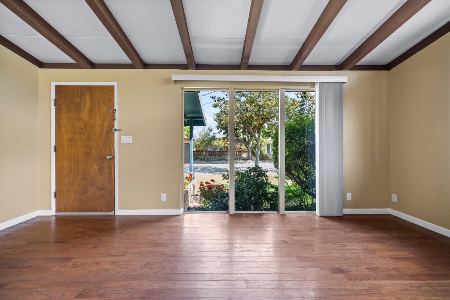 721 Walnut Ln, Hollister, CA 95023 photo 8