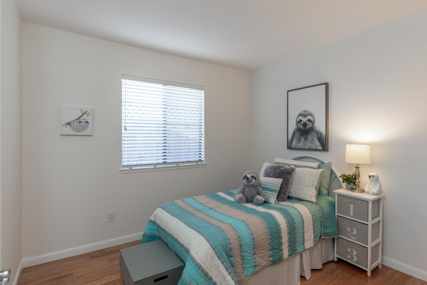 Detail Gallery Image 17 of 29 For 221 Rosilie St, San Mateo,  CA 94403 - 3 Beds | 2 Baths