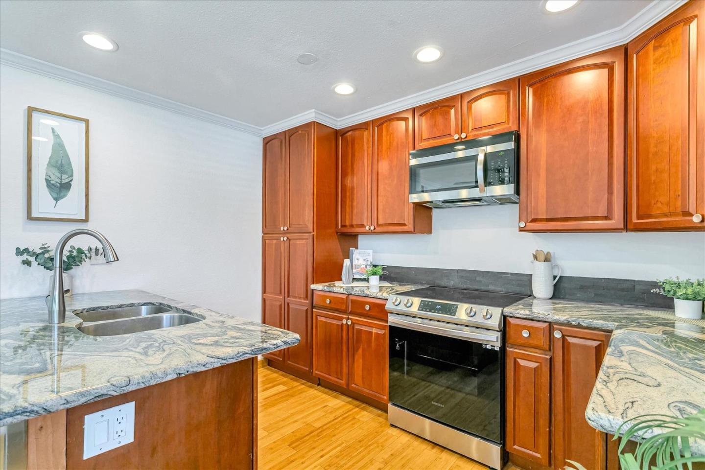 Detail Gallery Image 10 of 26 For 5567 Judith St #1,  San Jose,  CA 95123 - 2 Beds | 1 Baths