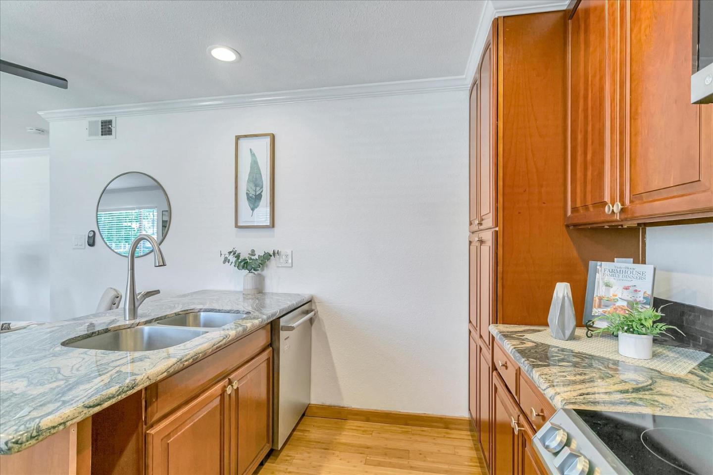 Detail Gallery Image 11 of 26 For 5567 Judith St #1,  San Jose,  CA 95123 - 2 Beds | 1 Baths