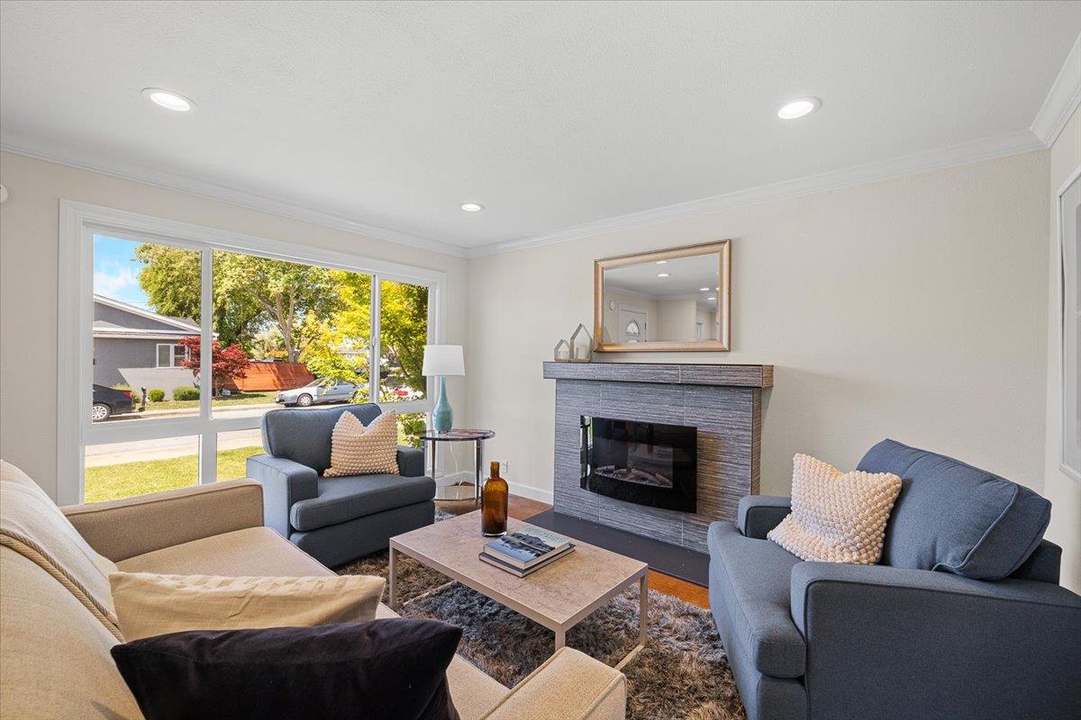 Detail Gallery Image 14 of 37 For 3505 Branson Dr, San Mateo,  CA 94403 - 4 Beds | 2 Baths