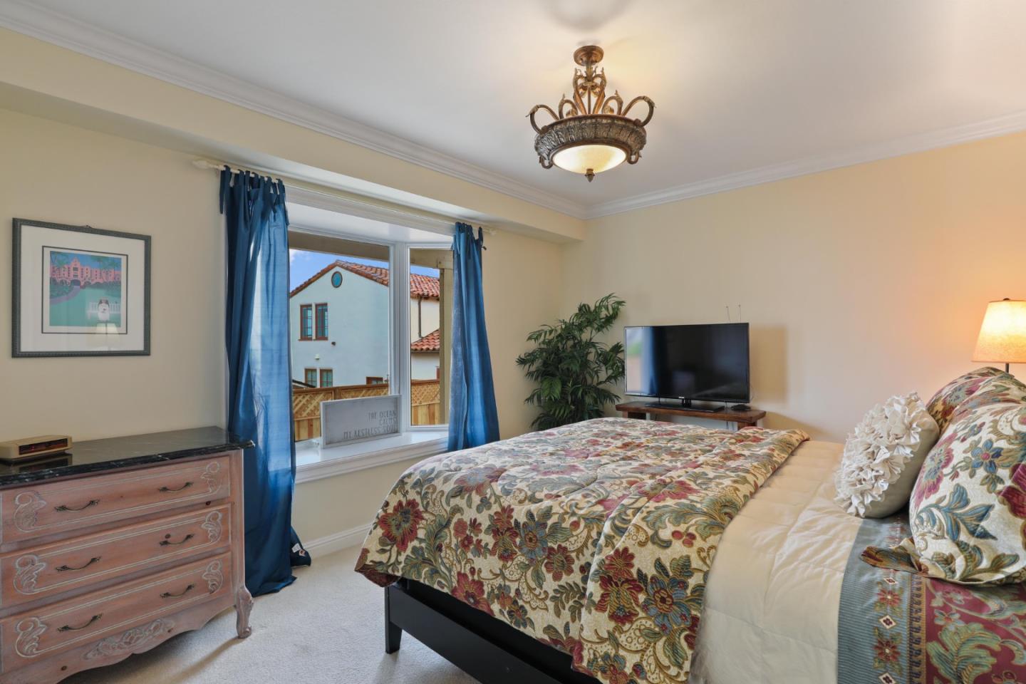 Detail Gallery Image 31 of 39 For 830 Balboa Ave, Pacific Grove,  CA 93950 - 3 Beds | 2 Baths