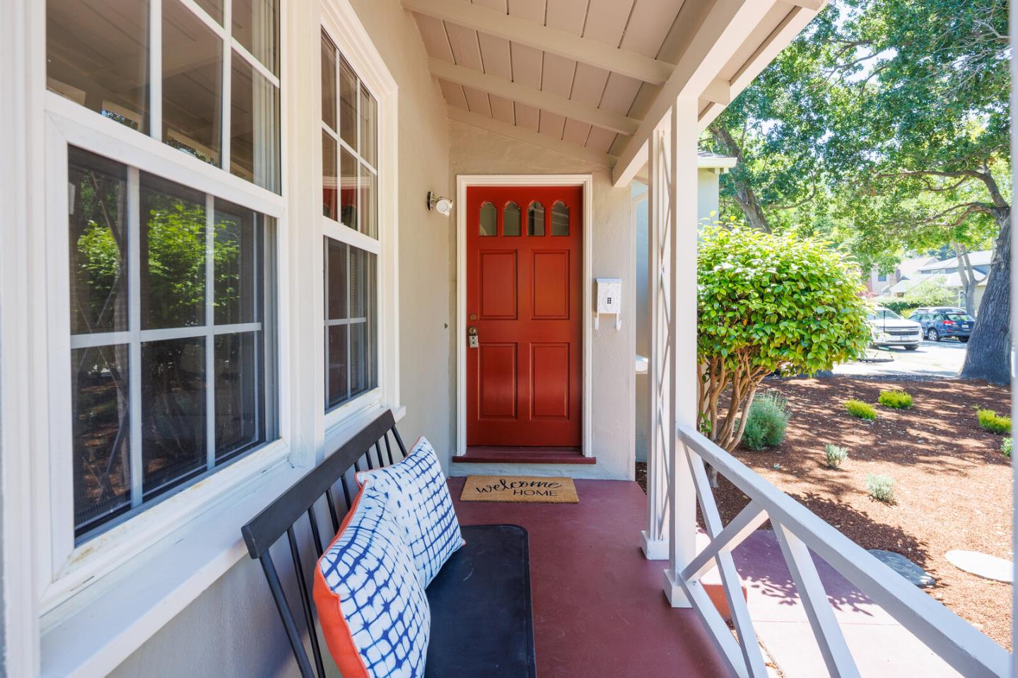 Detail Gallery Image 4 of 33 For 1101 Cambridge Rd, Burlingame,  CA 94010 - 2 Beds | 1 Baths