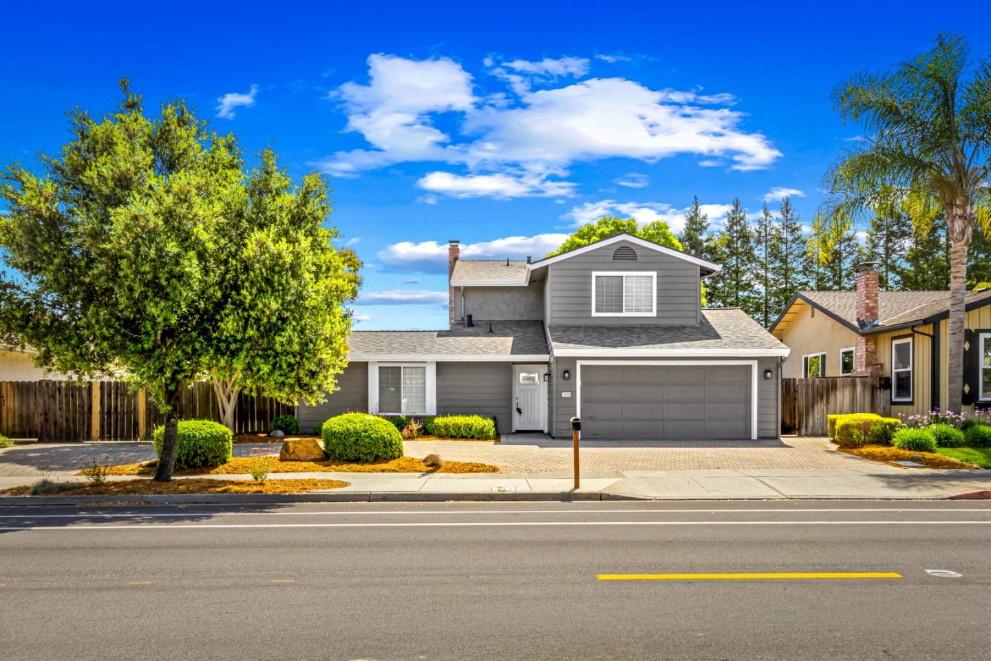 Detail Gallery Image 1 of 1 For 9220 Rancho Hills Dr, Gilroy,  CA 95020 - 4 Beds | 3 Baths