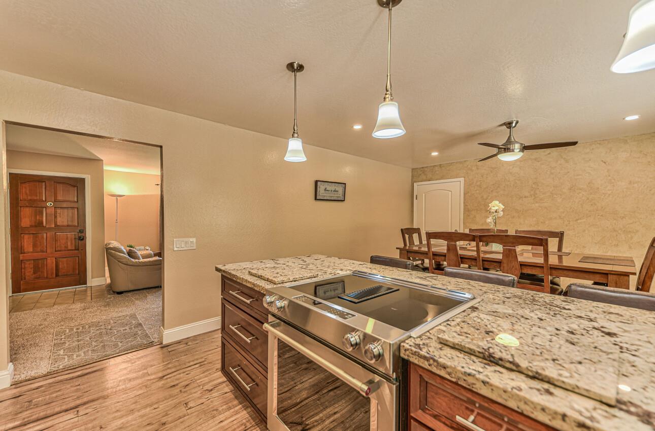 Detail Gallery Image 13 of 33 For 500 Paradise Rd, Salinas,  CA 93907 - 3 Beds | 2 Baths