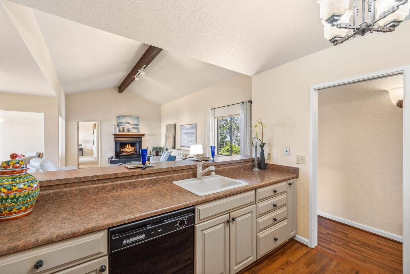 Detail Gallery Image 14 of 39 For 4 Ocean Pines Lane, Pebble Beach,  CA 93953 - 2 Beds | 2 Baths