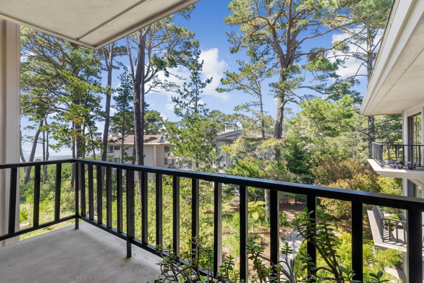 Detail Gallery Image 24 of 39 For 4 Ocean Pines Lane, Pebble Beach,  CA 93953 - 2 Beds | 2 Baths