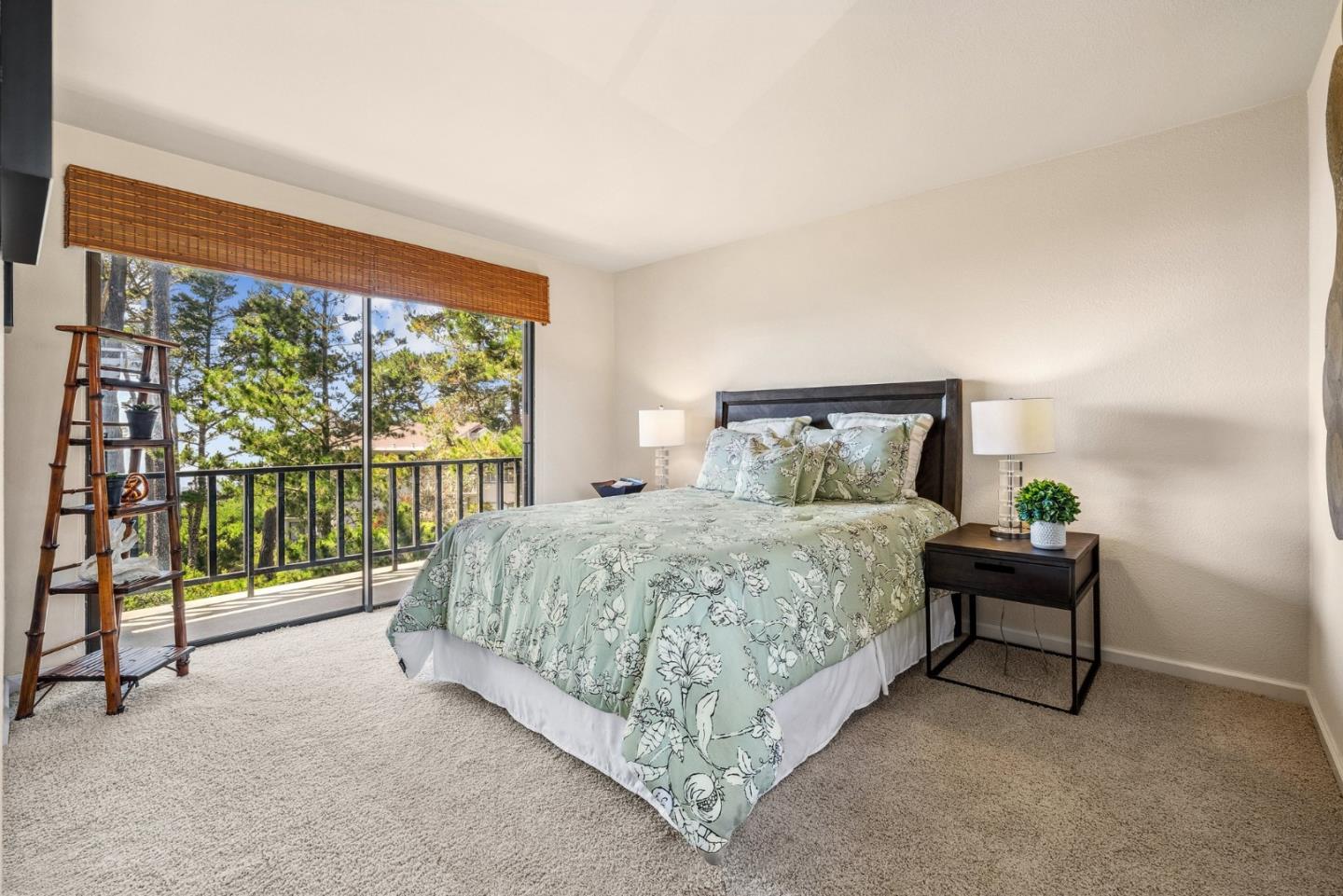 Detail Gallery Image 28 of 39 For 4 Ocean Pines Lane, Pebble Beach,  CA 93953 - 2 Beds | 2 Baths