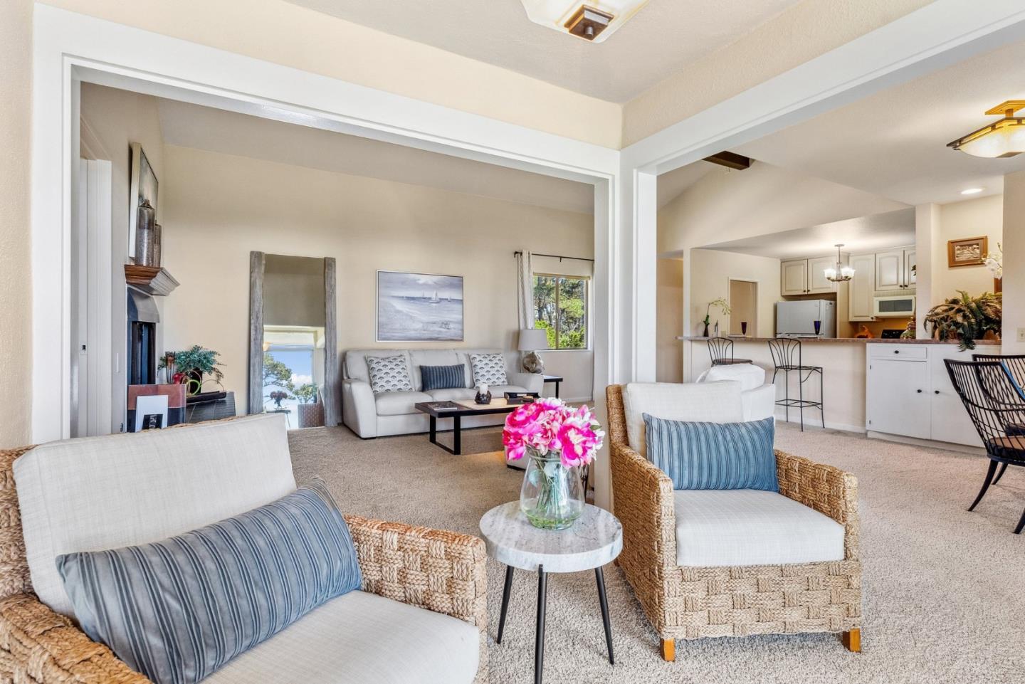 Detail Gallery Image 7 of 39 For 4 Ocean Pines Lane, Pebble Beach,  CA 93953 - 2 Beds | 2 Baths