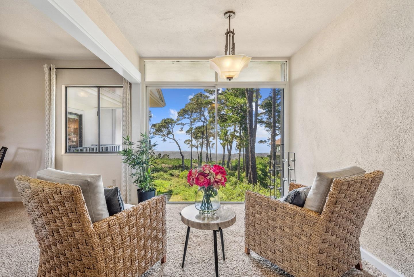 Detail Gallery Image 8 of 39 For 4 Ocean Pines Lane, Pebble Beach,  CA 93953 - 2 Beds | 2 Baths