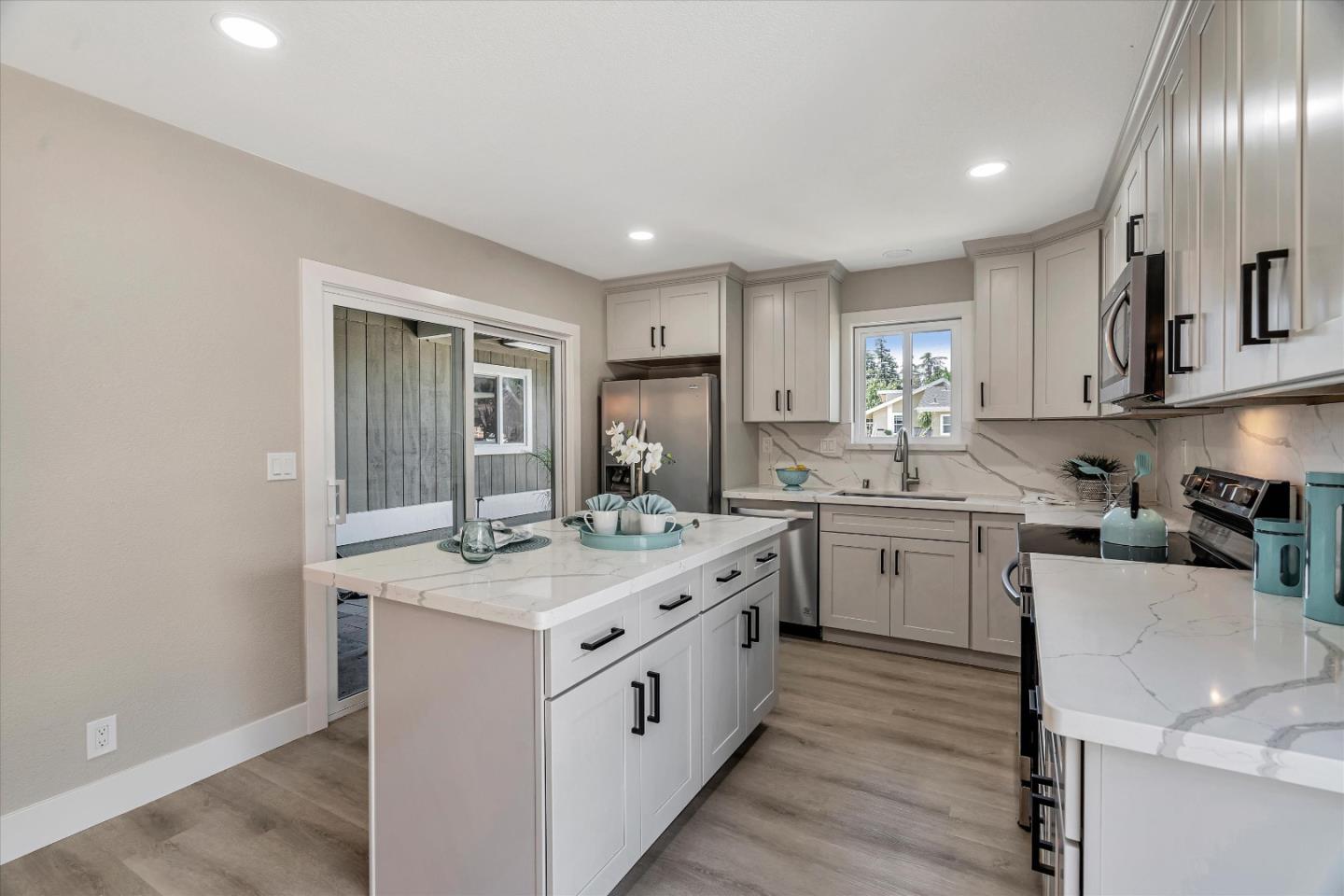 Detail Gallery Image 12 of 41 For 5834 Marshwell Way, San Jose,  CA 95138 - 3 Beds | 2 Baths