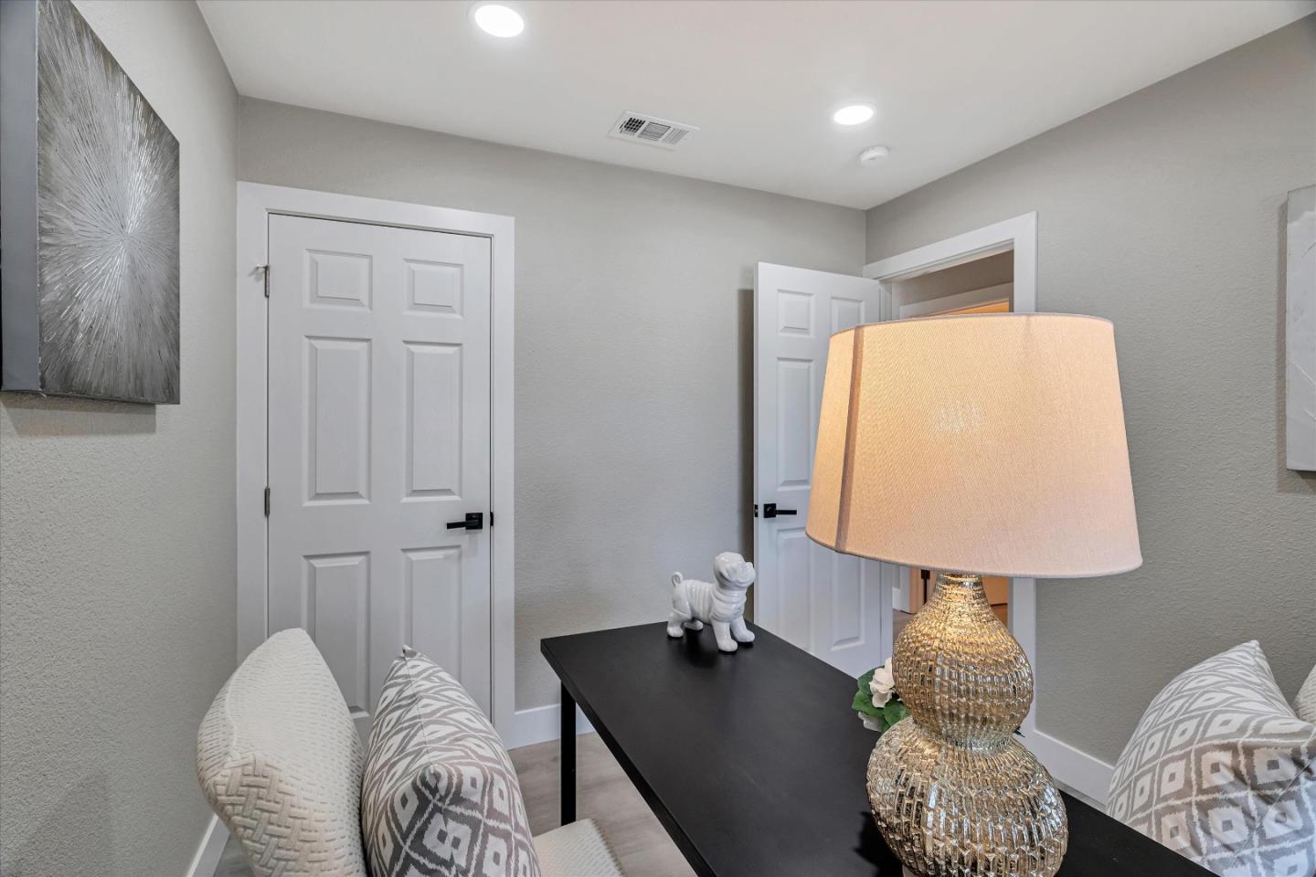 Detail Gallery Image 19 of 41 For 5834 Marshwell Way, San Jose,  CA 95138 - 3 Beds | 2 Baths