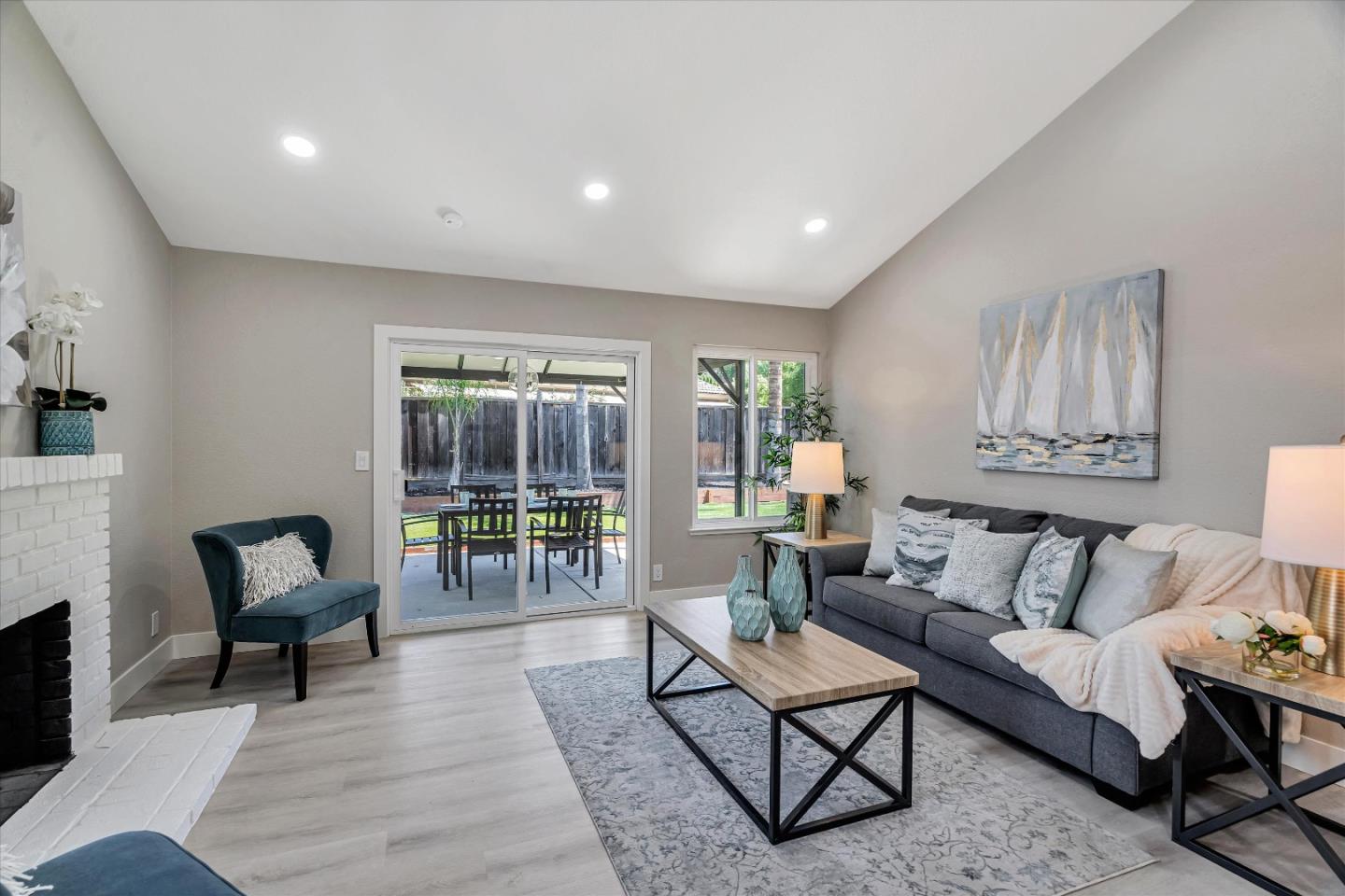 Detail Gallery Image 8 of 41 For 5834 Marshwell Way, San Jose,  CA 95138 - 3 Beds | 2 Baths