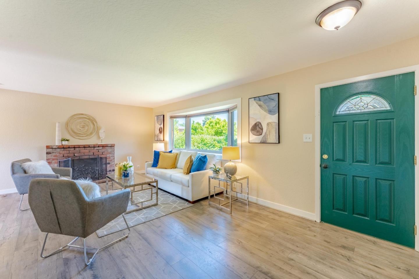 Detail Gallery Image 5 of 30 For 1211 Carnelian Dr, San Jose,  CA 95122 - 3 Beds | 1/1 Baths