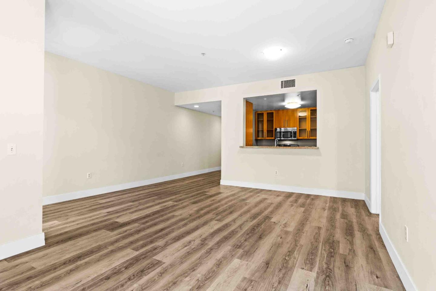 Detail Gallery Image 6 of 37 For 25 S 3rd St #307,  San Jose,  CA 95113 - 2 Beds | 2 Baths