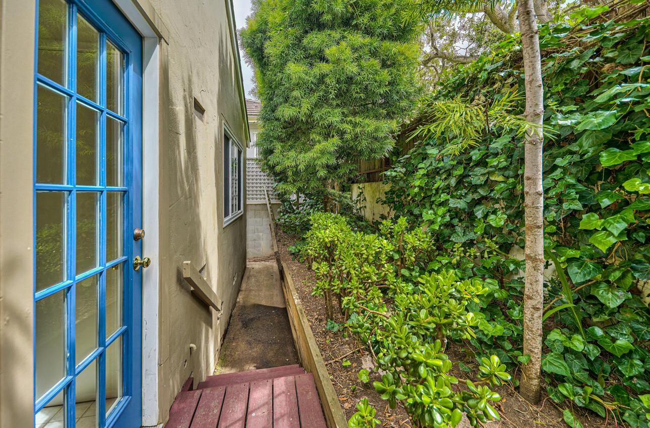 Detail Gallery Image 31 of 32 For 0 Lincoln 3 Ne 3rd Ave, Carmel,  CA 93921 - 2 Beds | 2 Baths