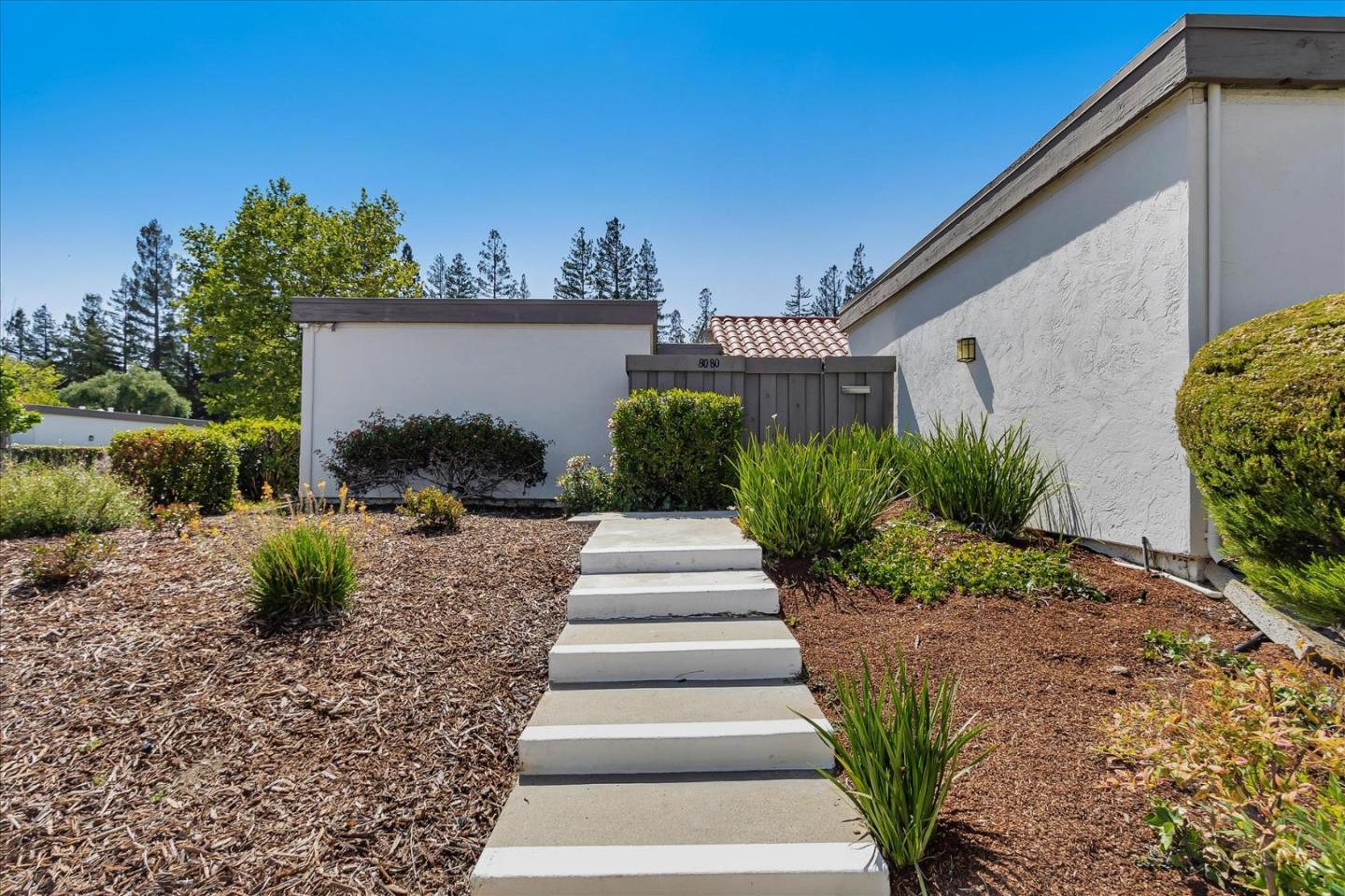 Detail Gallery Image 2 of 35 For 8080 Park Villa Cir, Cupertino,  CA 95014 - 2 Beds | 2 Baths