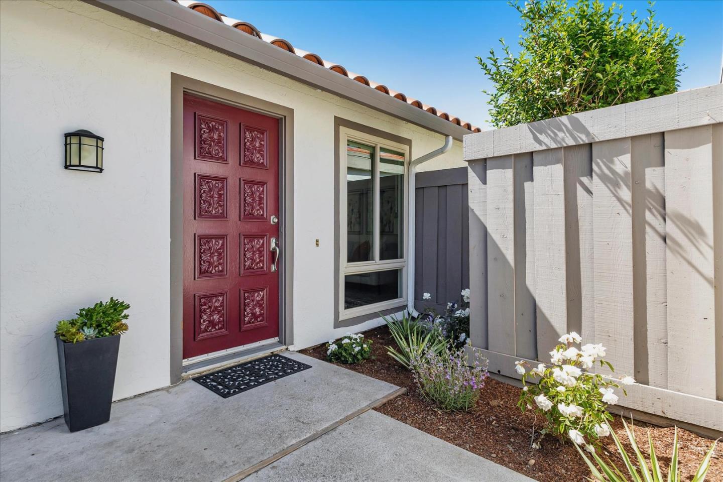 Detail Gallery Image 5 of 35 For 8080 Park Villa Cir, Cupertino,  CA 95014 - 2 Beds | 2 Baths