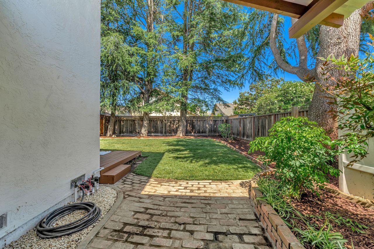 Detail Gallery Image 22 of 26 For 17060 Pine Way, Morgan Hill,  CA 95037 - 4 Beds | 2/1 Baths