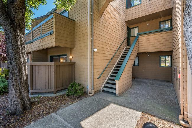 Detail Gallery Image 6 of 79 For 97 Pelican Ln, Redwood Shores,  CA 94065 - 1 Beds | 1 Baths